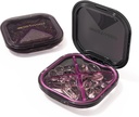 1 Pack Pequeño Organizador de Píldora Púrpura, 4 Compartimientos, Compact Stylish Cute Travel Caja de Píldora de Píldoras de Medicina diaria, Portable y Moistureproof para almacenar vitaminas, medicamentos y suplementos